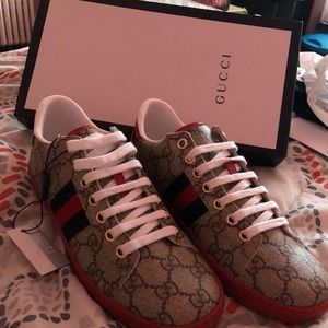 Gucci sneakers